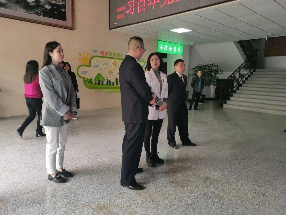 接着,团市委一行前往青川中学,调研学校共青团改革,团组织建设,团员