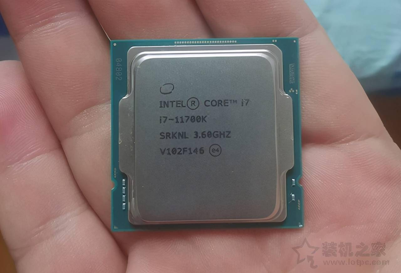 i711700k相比10700k性能差距大吗加入r75800x对比评测