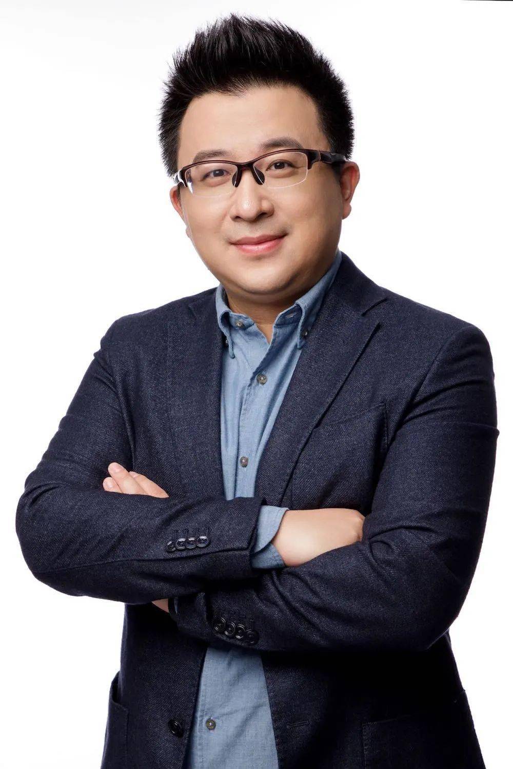 4,联想之星合伙人高天垚2008年,黄刚曾被授予改革开放30周年"中国汽车