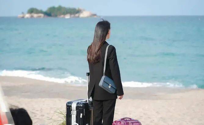 走错路要记得回头爱错人要学会放手