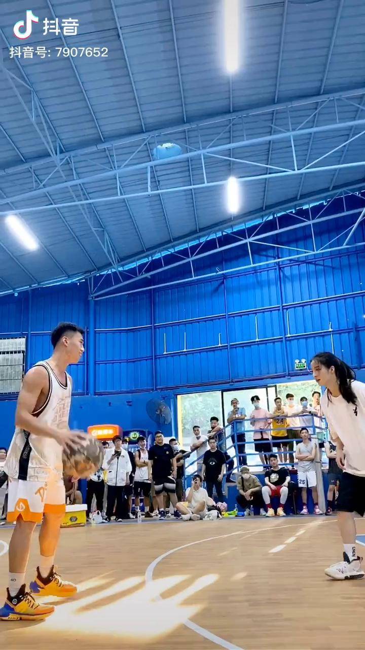 难道没有一个人支持这门婚事的吗仲qiuqiu