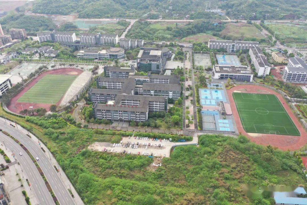 泸州老窖天府中学梓橦路小学渔子溪学校教育资源方面,区域内已建成