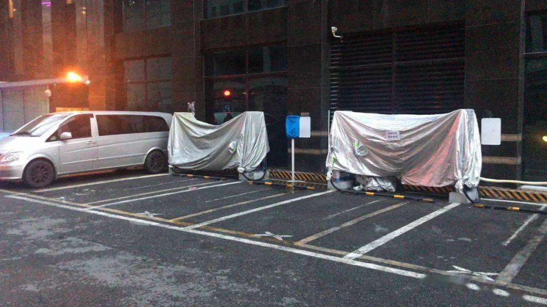 小鹏汽车在充电站内发生自燃 事故原因正在查证