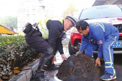 他，在为民服务中矢志不渝