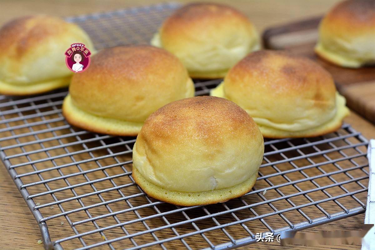 超赞的墨西哥芋泥面包 形状好像小草帽 外皮酥嫩香甜早餐吃2个 面团