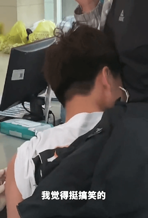 e9d9b7b0ed8d4d9a846aa4b7ea60a499.png