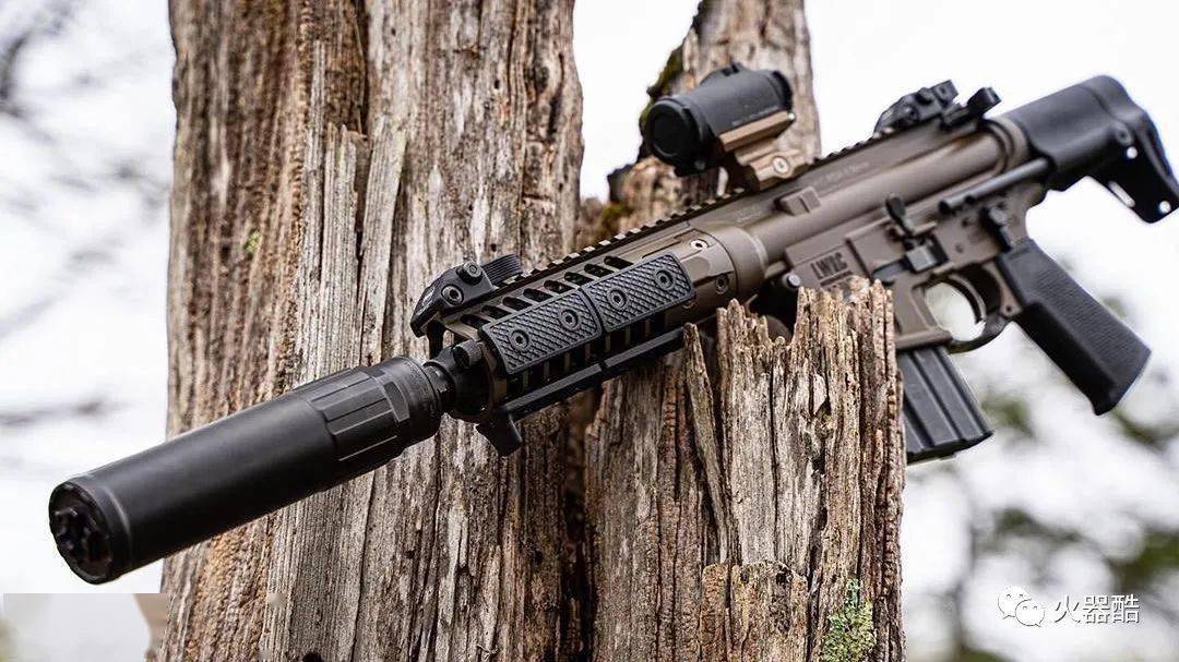 【微声杀阵】拧上消音器 压低帽檐 哒!_火器