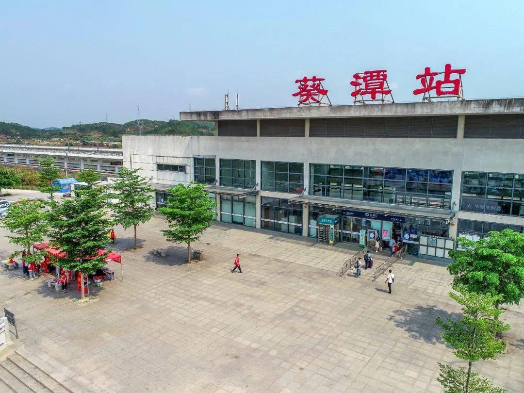 航拍葵潭高铁站最新照片视频