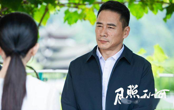 主旋律电影月照秋河上映无名英雄振兴家乡