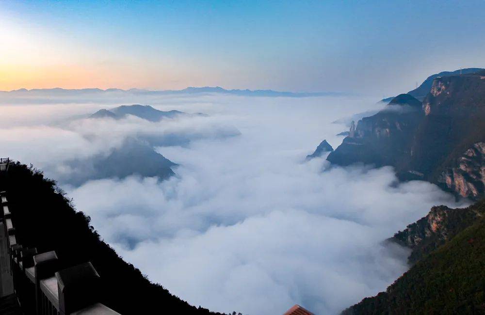 霸屏了巫山云海
