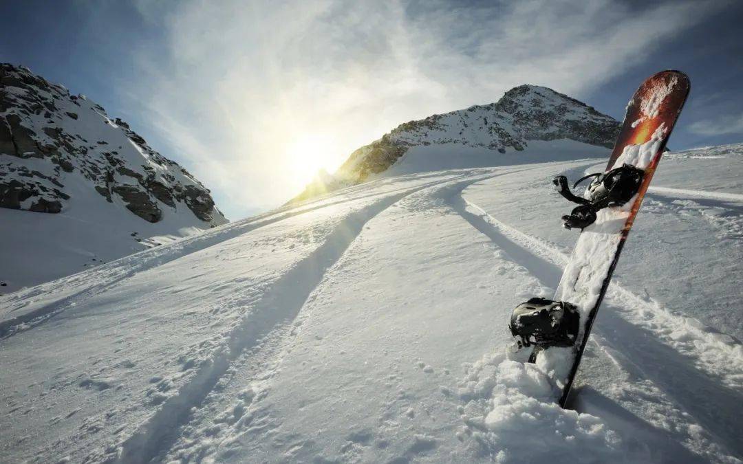 新樂體冬奧之魅衝浪不只在海上冬季的衝浪運動單板滑雪