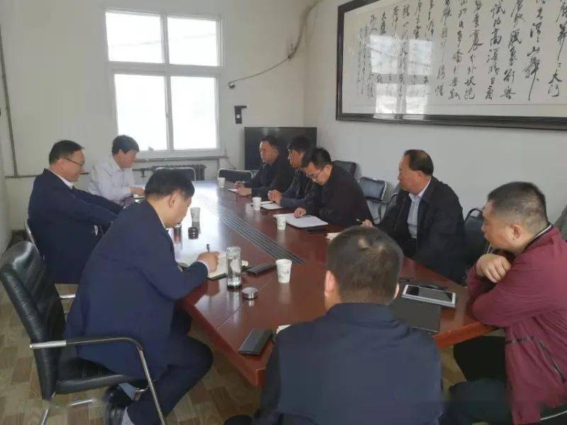 曲阳县副书记马锁红到东旺乡指导检查定龙路两侧环境整治工作