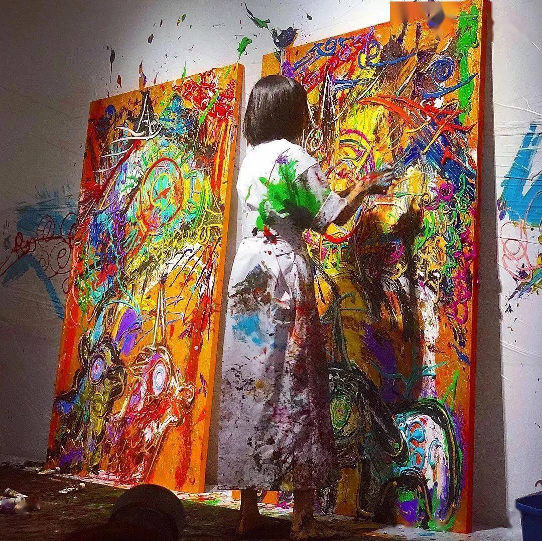 “狂野少女”绘画堪比毕加索,8亿人看她作画,作品震惊整个国际画坛