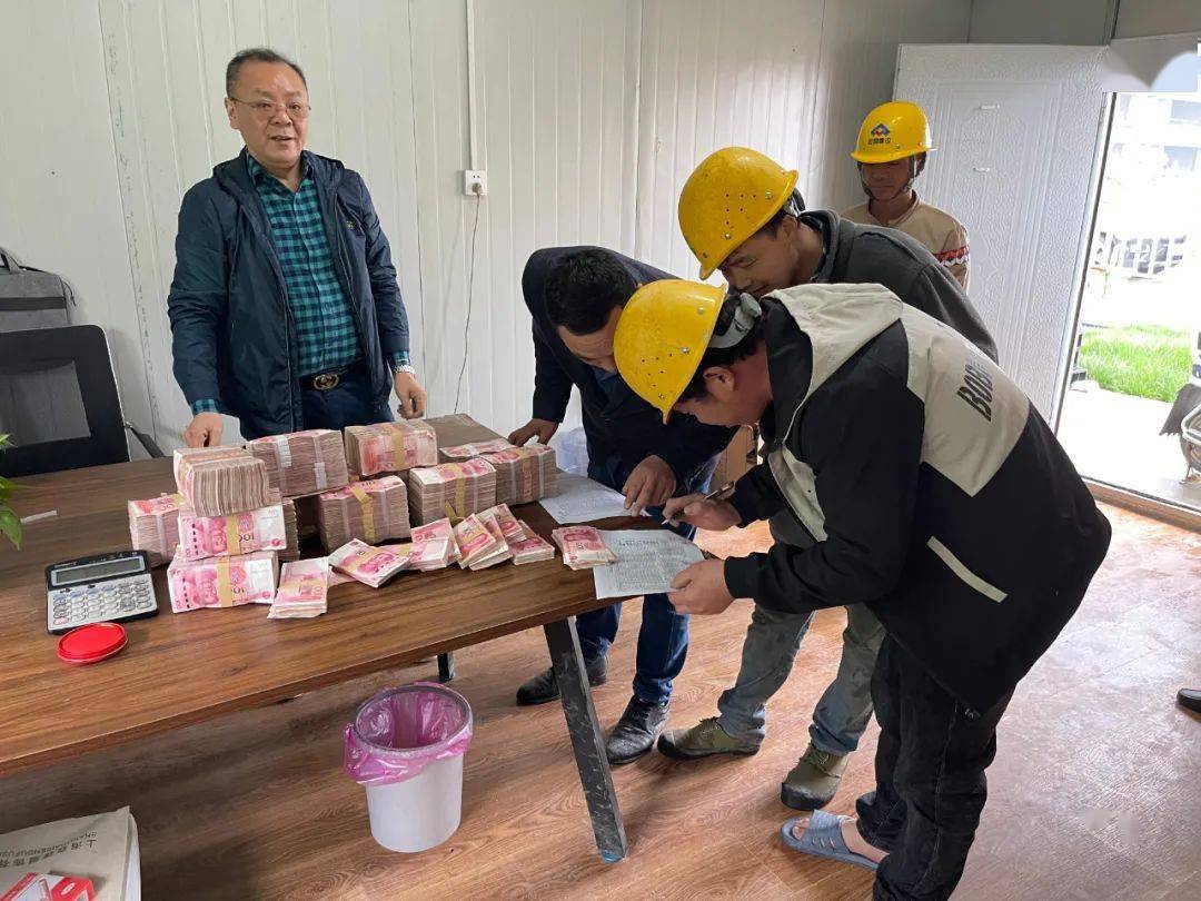 结算工资遭遇扯皮 政府出面助力农民工维权