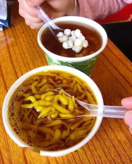 跟着王鸥打卡南宁水街美食,全吃过的都是老南宁!