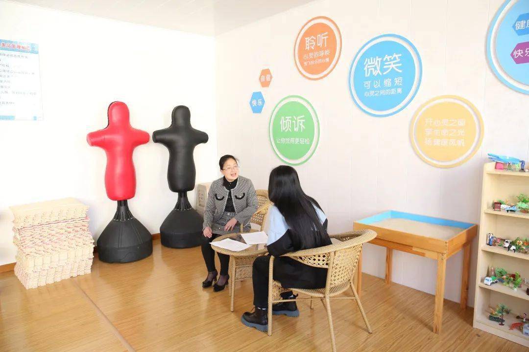 市总工会开展公益心理健康咨询服务活动