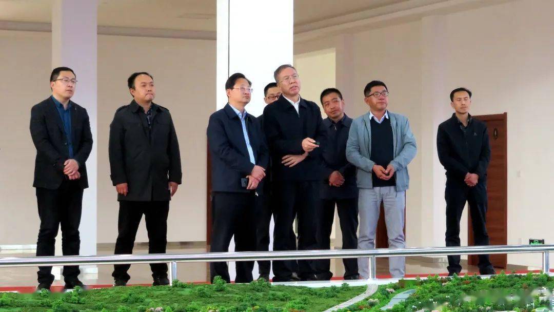 市协作定西市工作组领队鞠朝友来我县调研物流产业发展情况