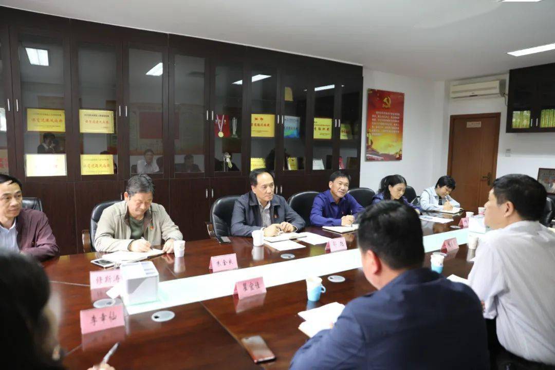 学党史跟党走4月27日,省委党史学习教育第十五巡回指导组组长骆安生