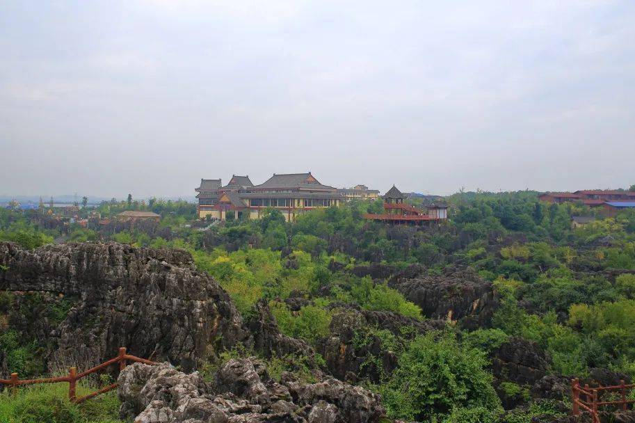 高原明珠,陽宗海畔一站式滿足全家出行需求嘉麗澤高原體育運動小鎮古