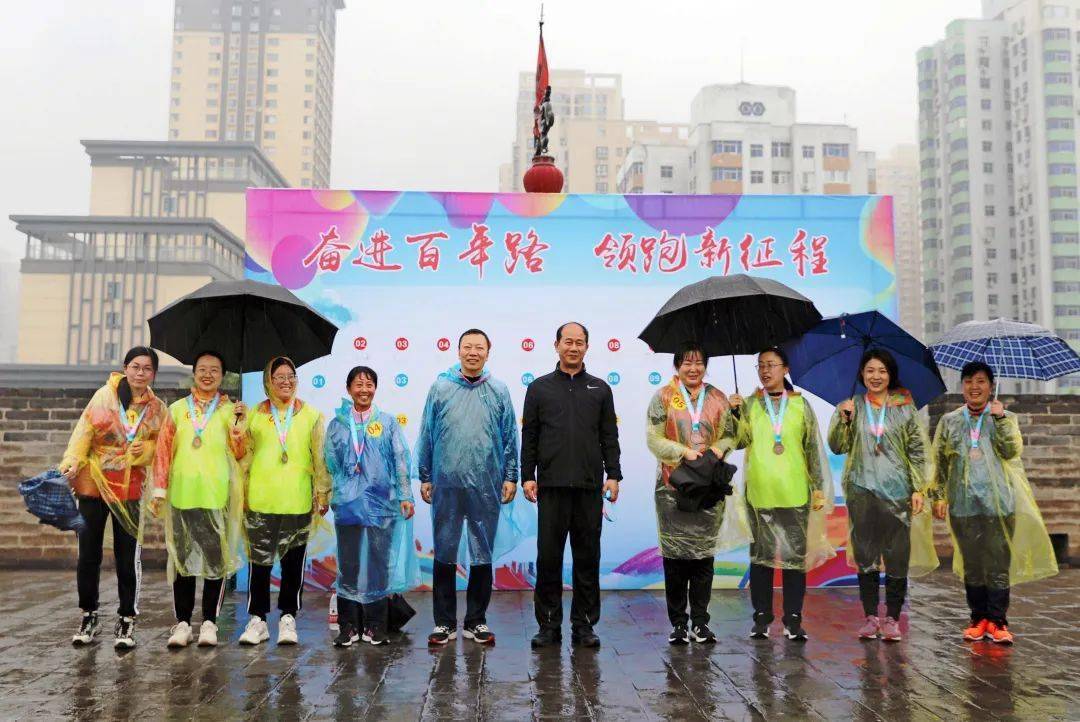 家國同夢,未來同在,風雨兼程,奮鬥強軍!