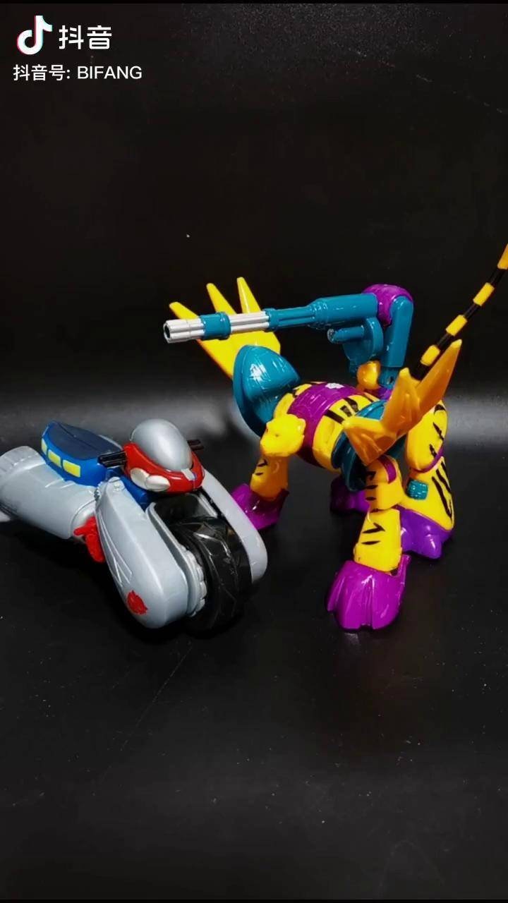 百变机兽之洛洛历险记 07风火轮 08猛虎王老玩具