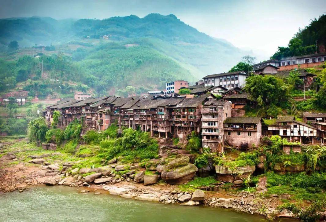 中国最美十大古镇穿上汉服回味历史