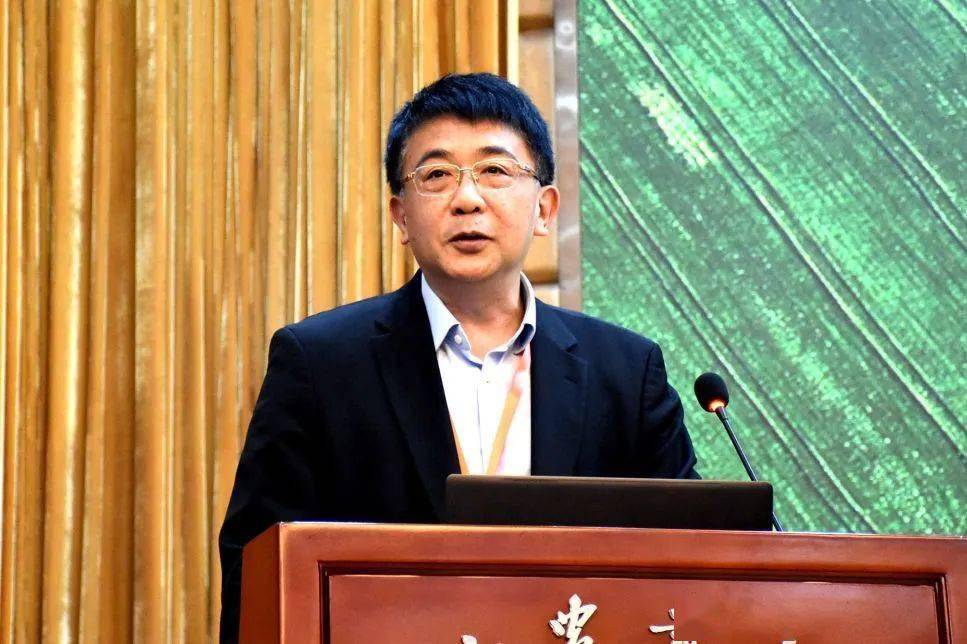 针对生物农药剂型加工技术研究与应用情况,中国农业大学教授吴学民