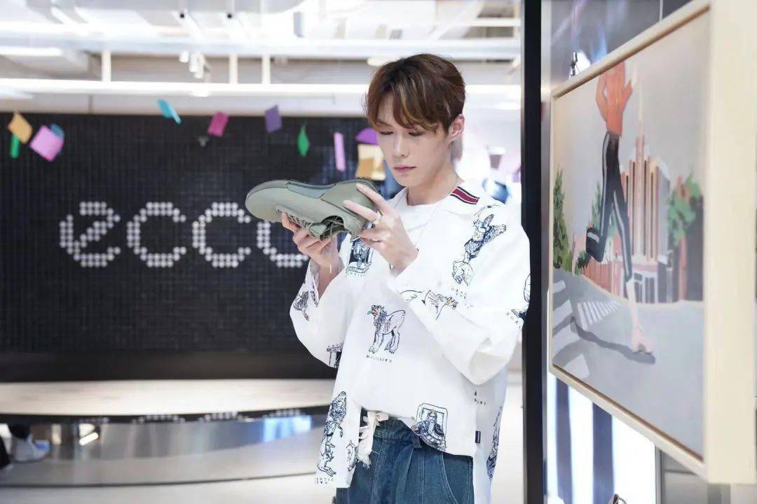 班长》正在热播直面挫折完成蜕变青春可爱多才多艺演员李盈盈饰演黄媛