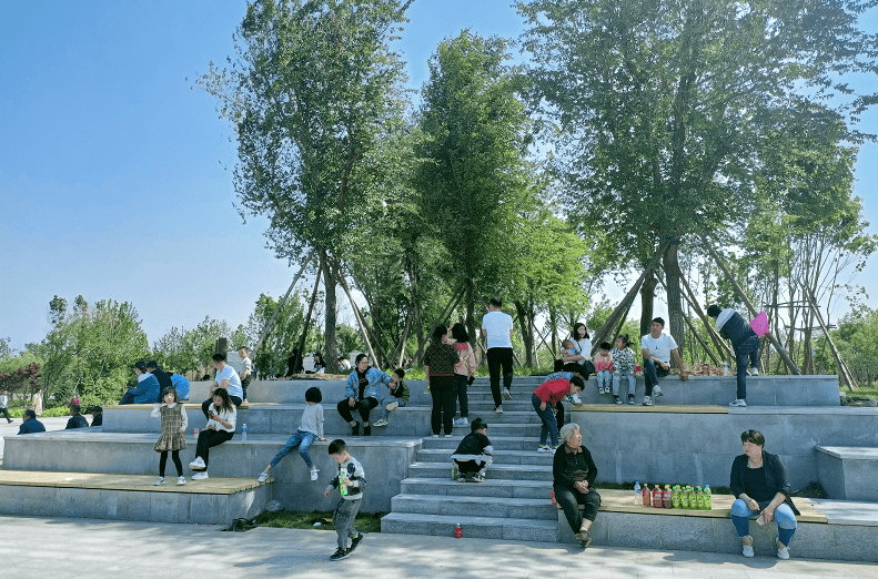 沙河龙星公园今日开园