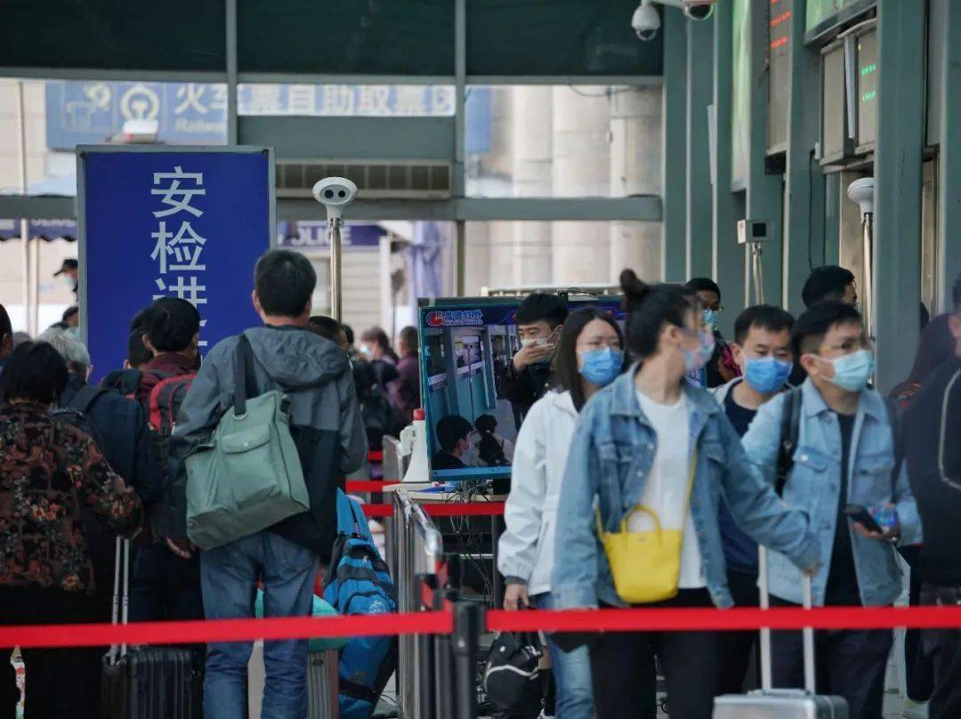 客流量大而無法進站乘車,也可以在30日內到北京西站售票處窗口辦理