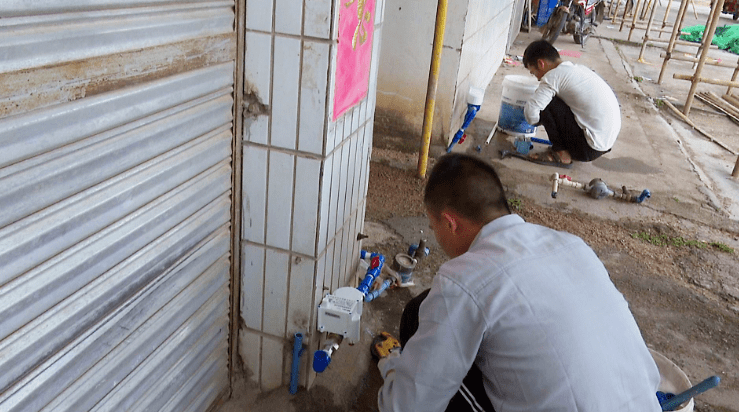 南雄 安全饮用水管网安装到户 群众喝上放心水明白水 供水