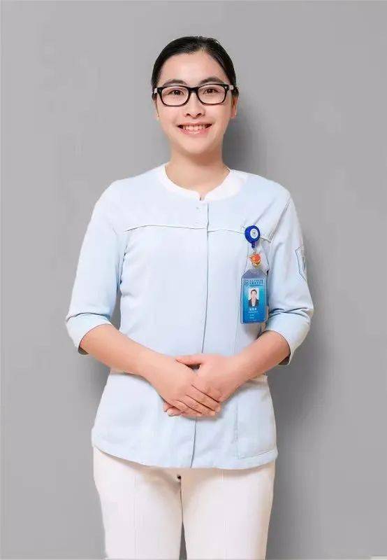 国际助产士日浙大四院开设助产士门诊手把手教你正确哺乳