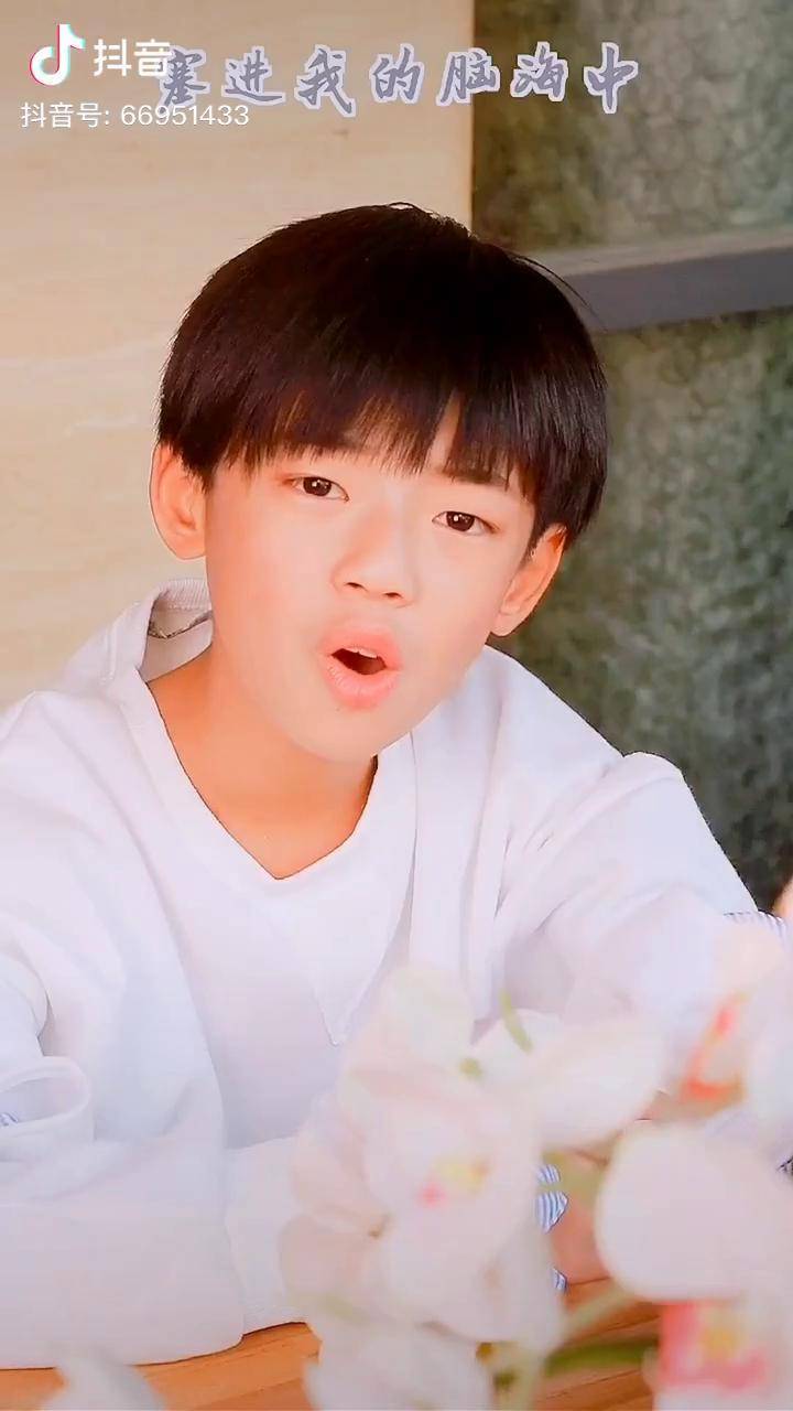 少年的你只想背着她的梦那女孩对我说优秀少年傅冠桦