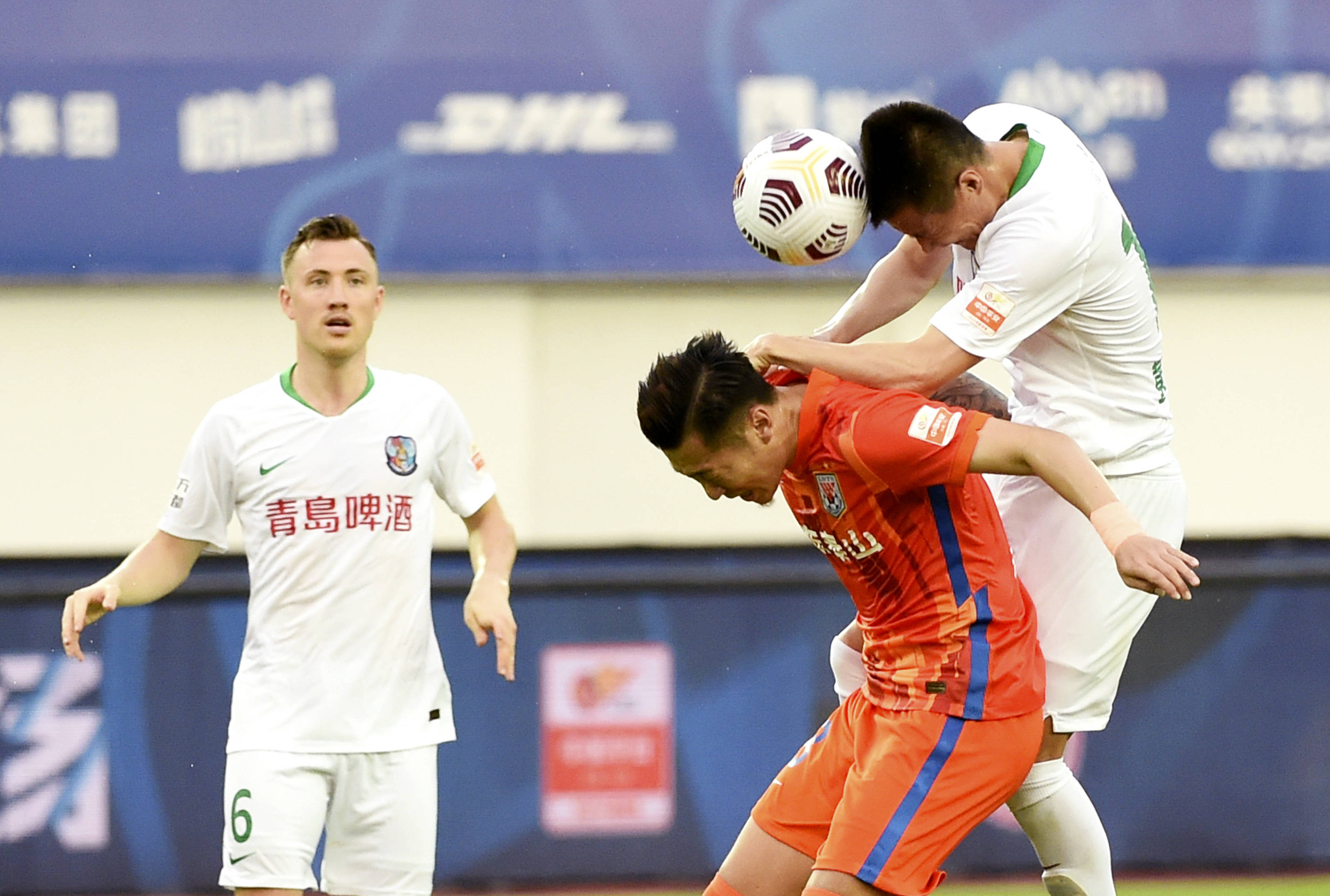 足球——中超:山东泰山对阵青岛