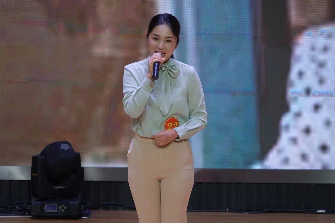 宁夏举办女职工演讲比赛02说出不一样的风采