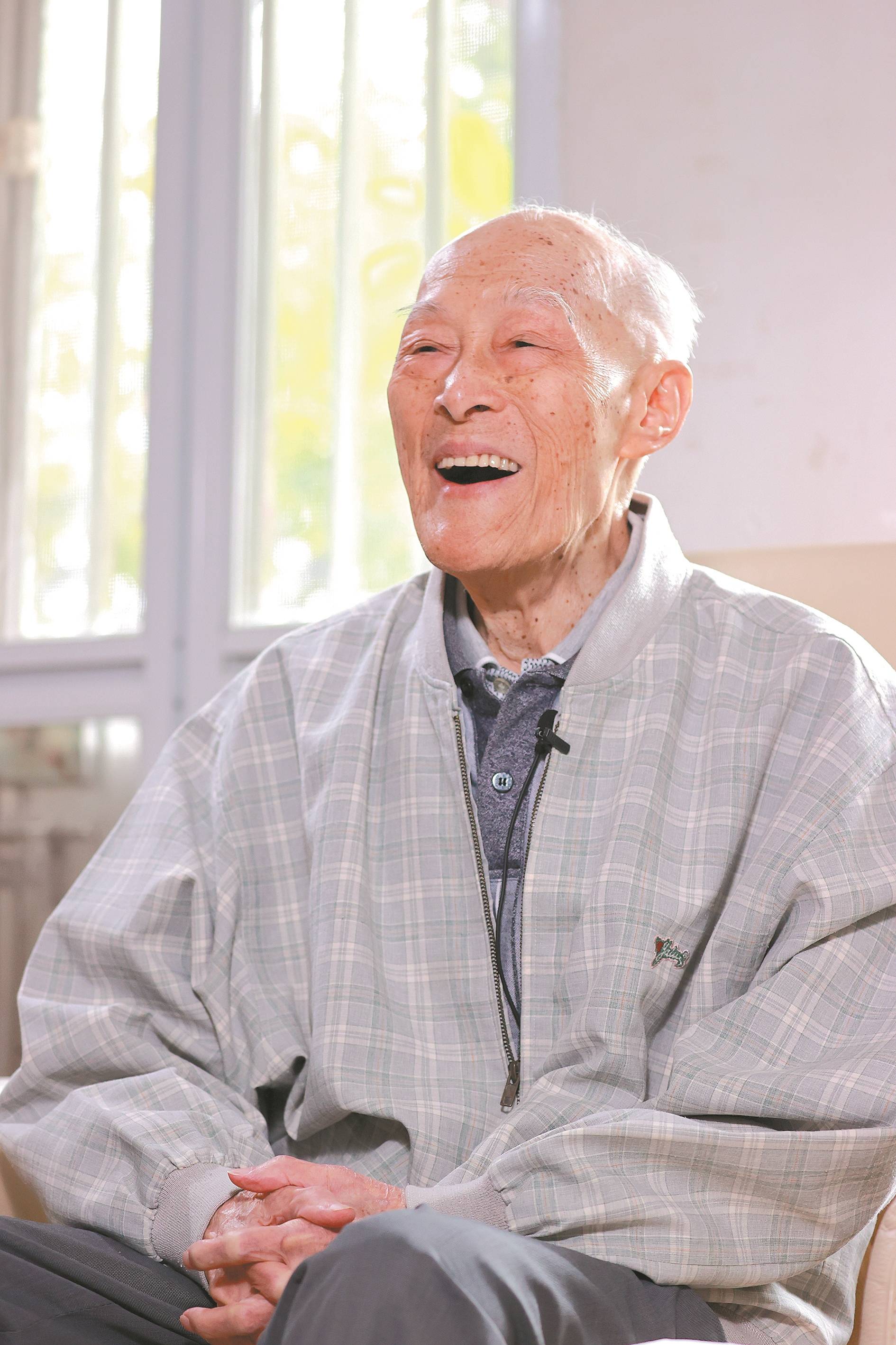 杨奇一位穿梭粤港冒险犯难的传奇报人