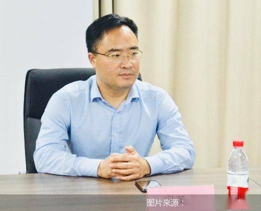 邳州市商务局副局长冯英典:发挥两大优势 承接京派家居企业转移