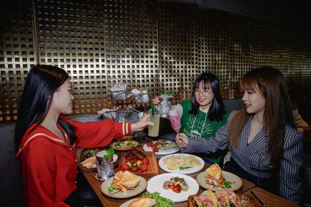 潮人聚会社交场重庆新晋高颜值餐酒吧就在渝北