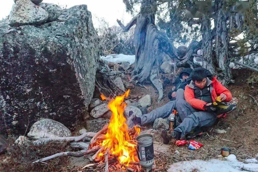 这条"死亡线路",为何驴友还趋之若鹜?致命失温有多可怕?_穿越