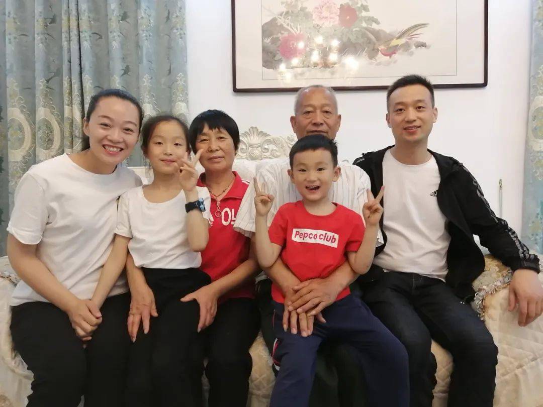 家力量成武县五好家庭事迹展播一张莉李从运家庭