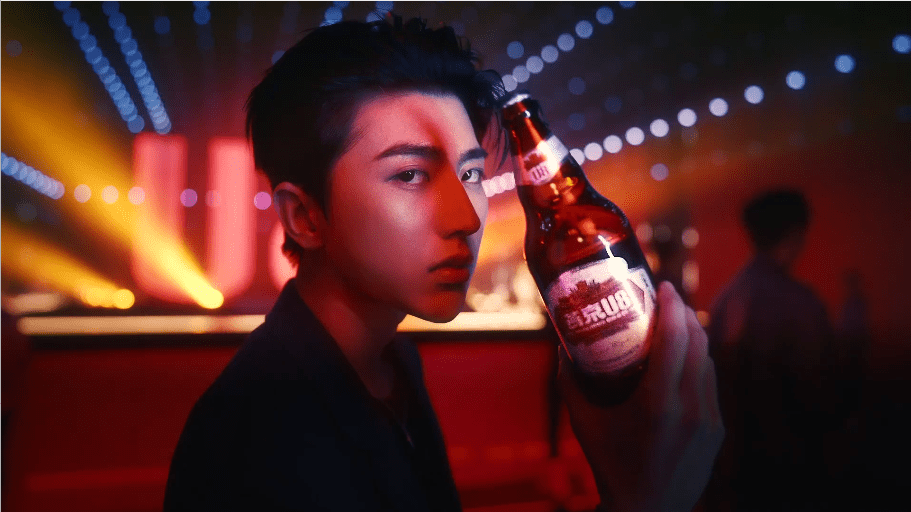 燕京啤酒公开蔡徐坤tvc高清完整版 和坤坤一起拥抱极致热爱点燃年轻