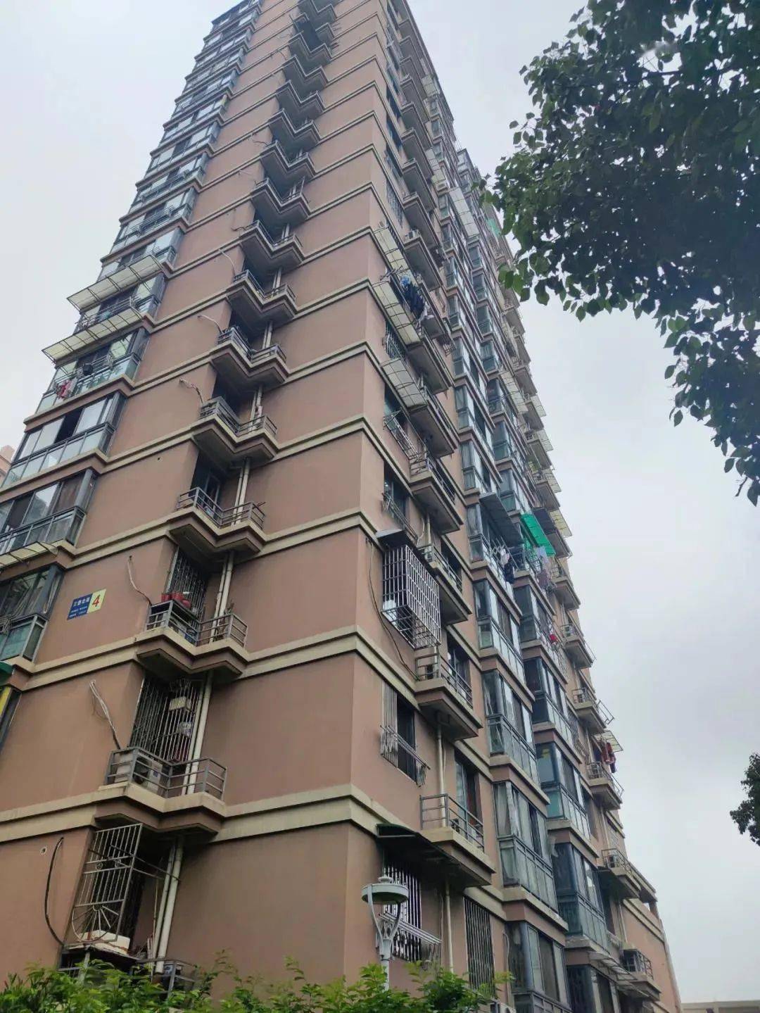“杭州杀妻案”今一审结束将择期宣判，“她嫌他没用”绞碎初恋情，许某当庭后悔流泪