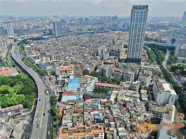 充分把握廣州火車站和白雲火車站改造機遇,發揮廣州市南北能量傳導