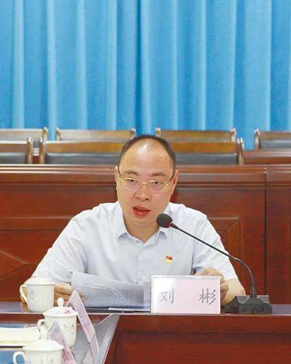 连州镇委 刘彬在座谈会上,调研组成员和相关镇对红色资源查找,开发和