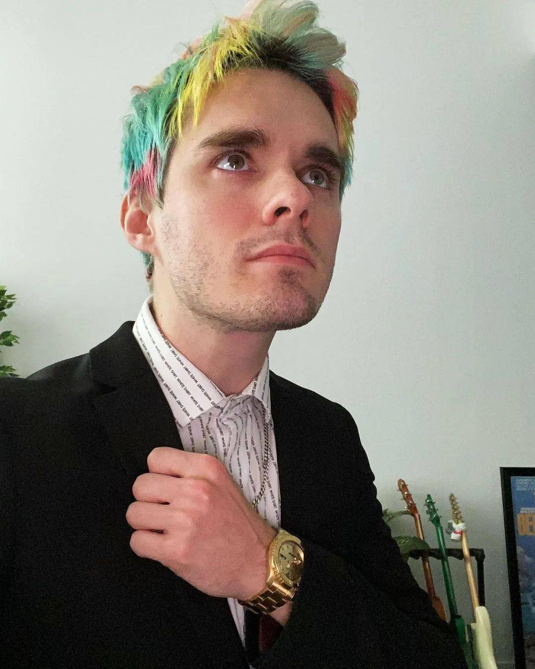 抖音一哥noen eubanks就是他最忠实的粉丝.