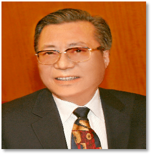 乐清人,1962年毕业于上海第一医学院,同年起在华山医院传染病教研室