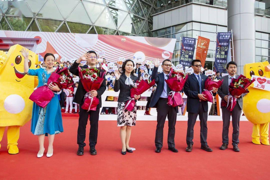 室主任尤立星,以及支部成员:罗琦,张为,彭炜,原蒲升,张国锋,徐光照