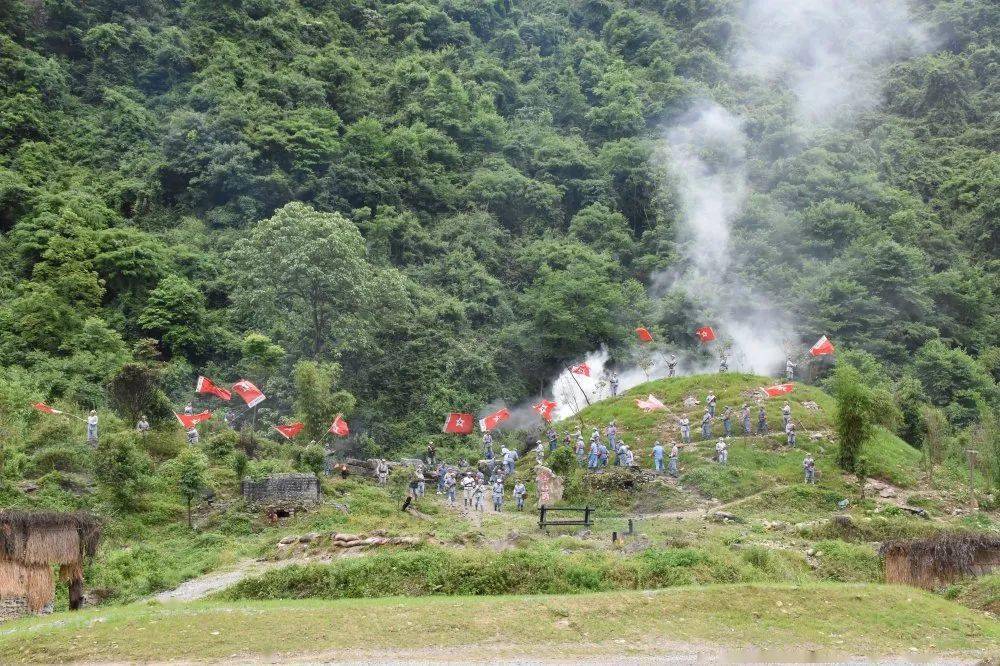 专栏|重走长征路 重温红色情_娄山关