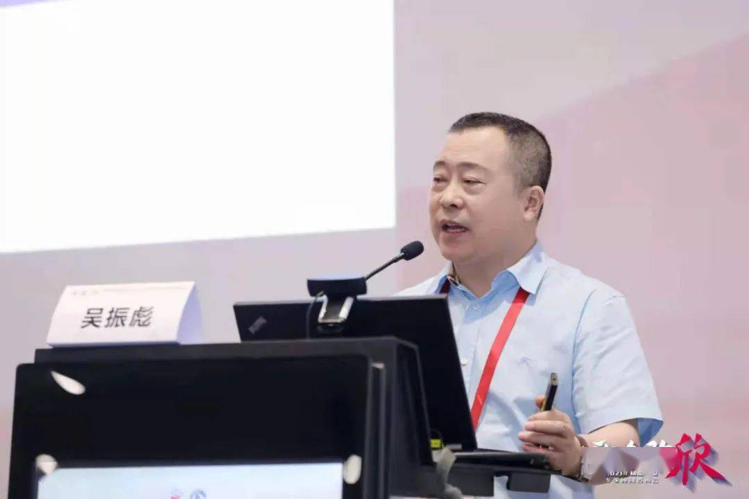 在"靶向治疗"的背景下,空军军医大学西京医院临床免疫科吴振彪教授