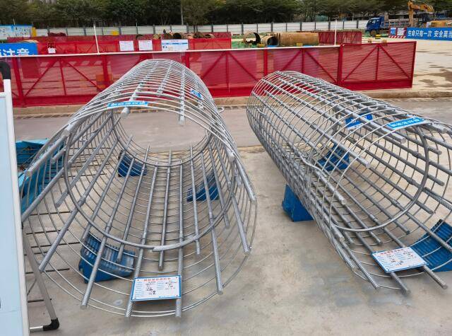 深湾发展成立两周年参观深超总c塔项目